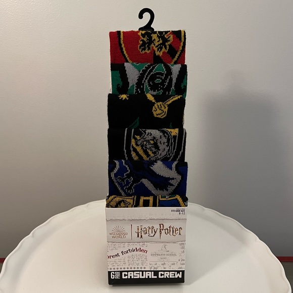 Warner Bros. Other - Harry Potter Casual Crew 6-Pack of Socks NWT